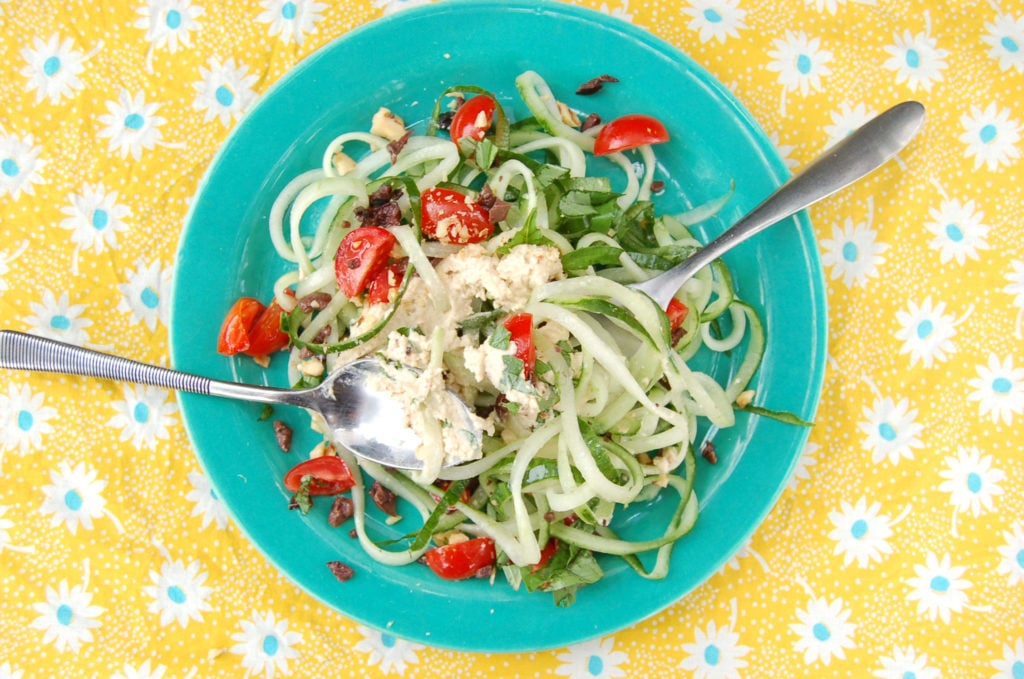 cucumber_noodles_top_spoons