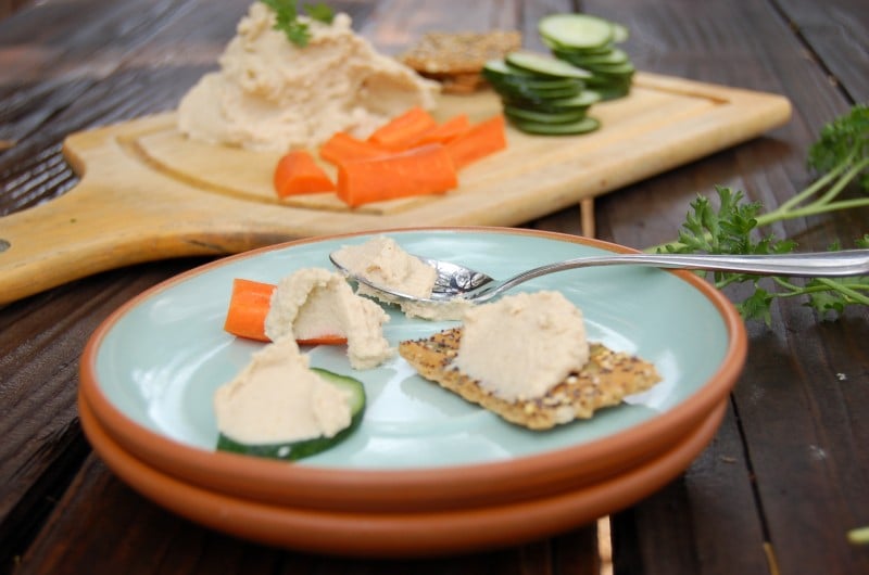 classic_hummus_plate_side_view