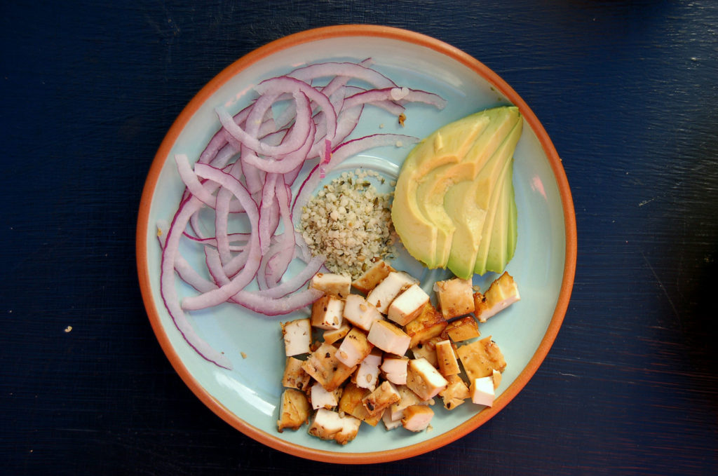 baked_tofu_green_salad_single-plate-ingredients