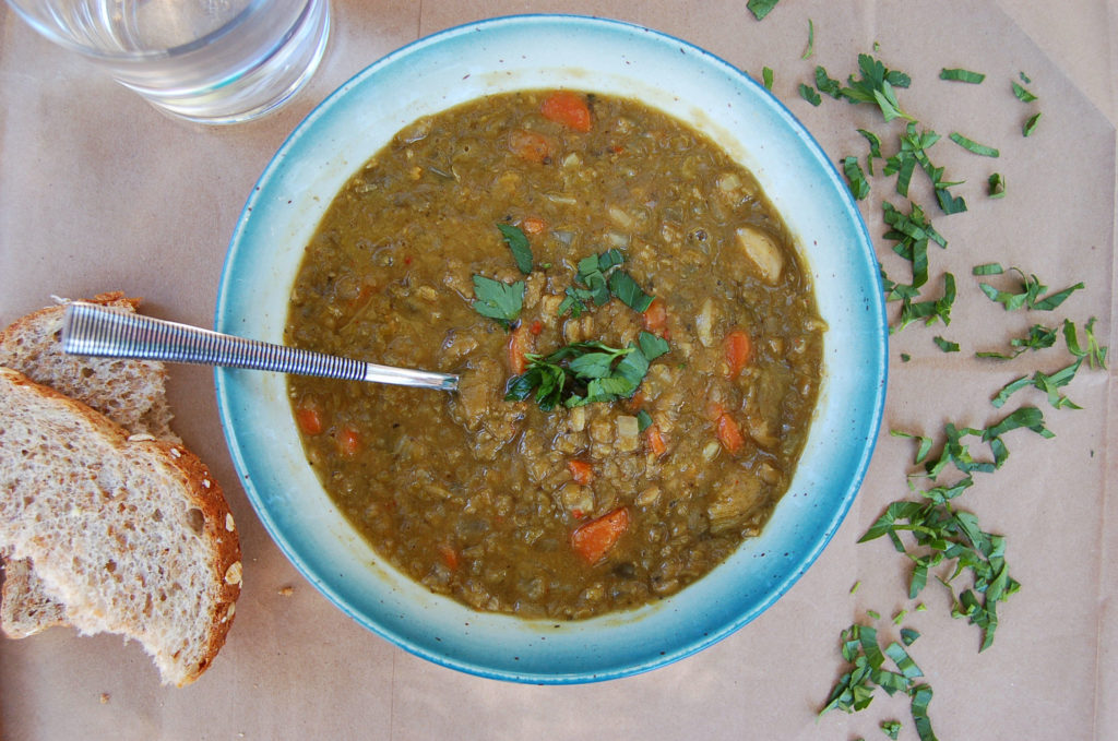 slow-cooker-split-pea-scene