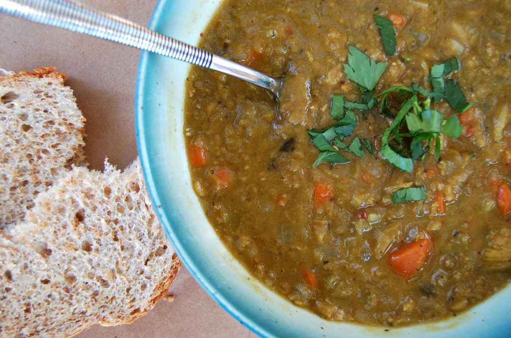 slow-cooker-split-pea-close-up