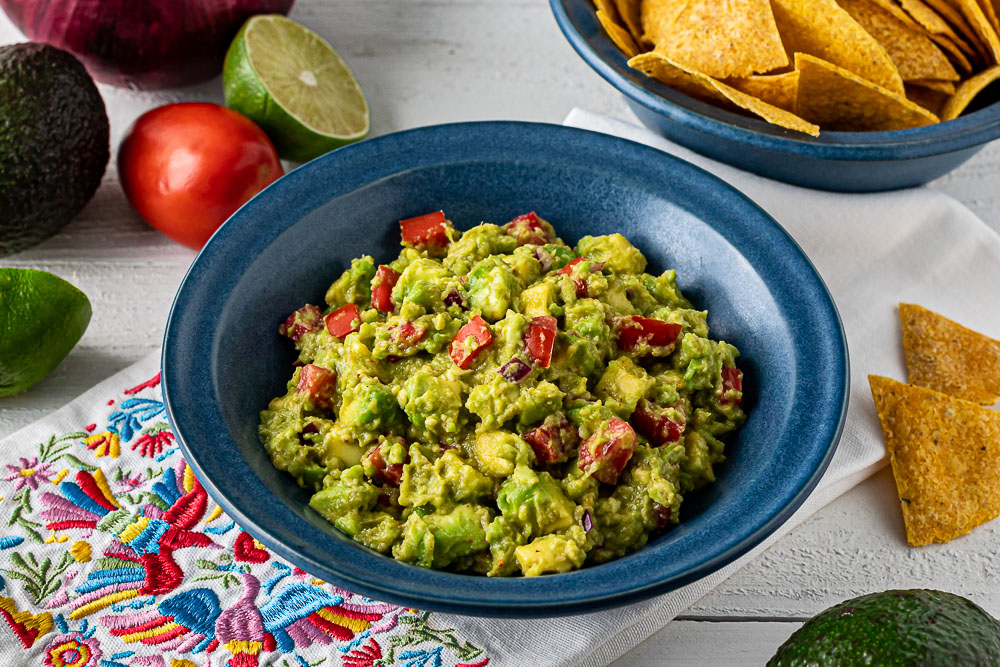 vegan chunky guacamole