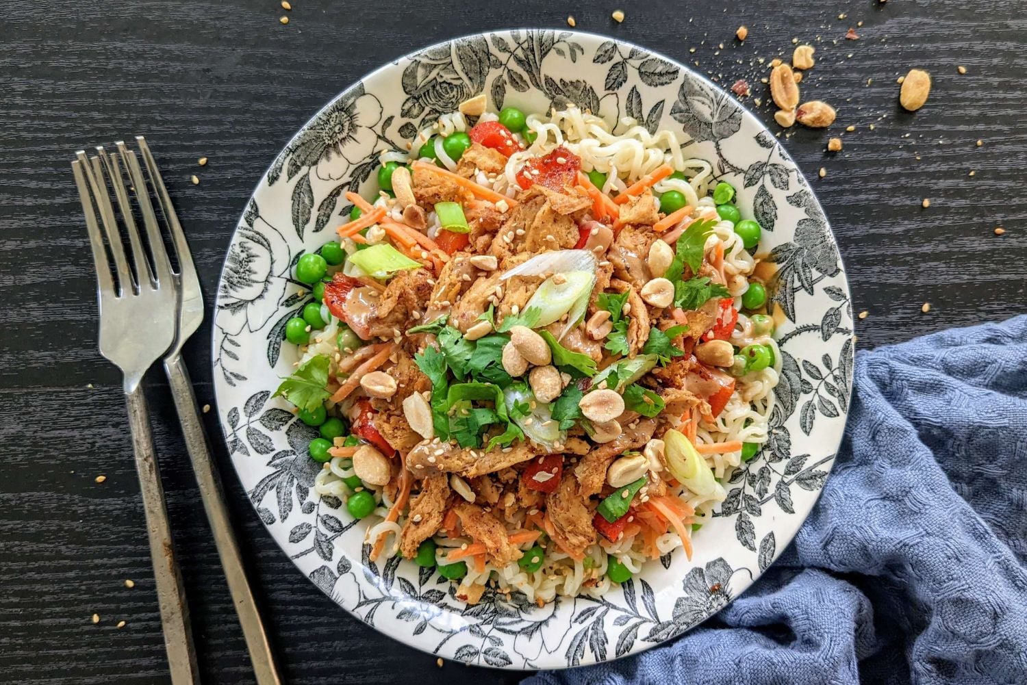 Easy Peanut Ramen Bowl