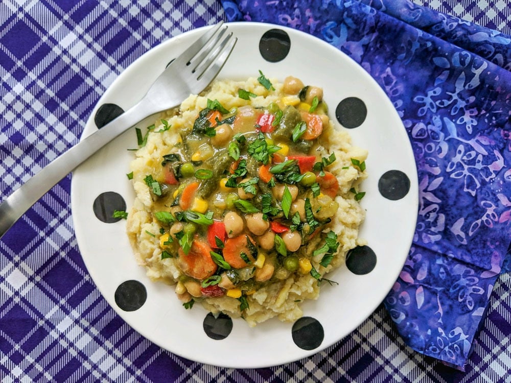 Cheesy Mac & Peas and Simple Spinach Salad