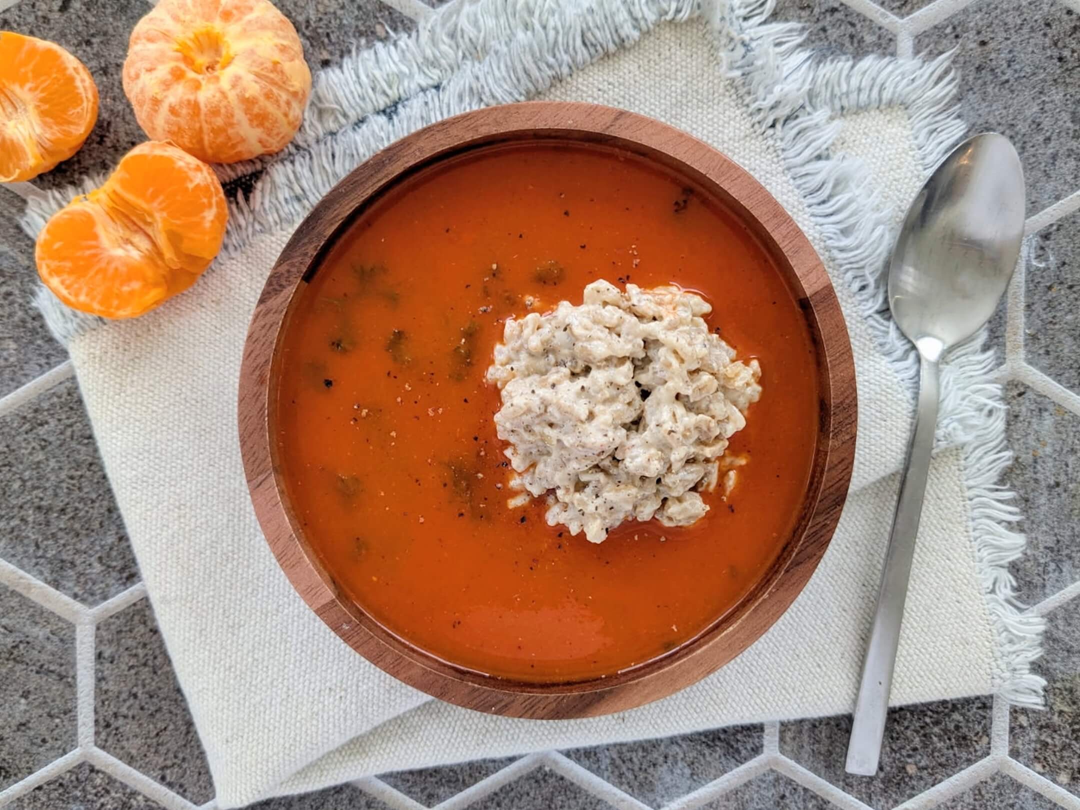 Insanely Easy Roasted Red Pepper Soup with Cheesy Rice and Clementines