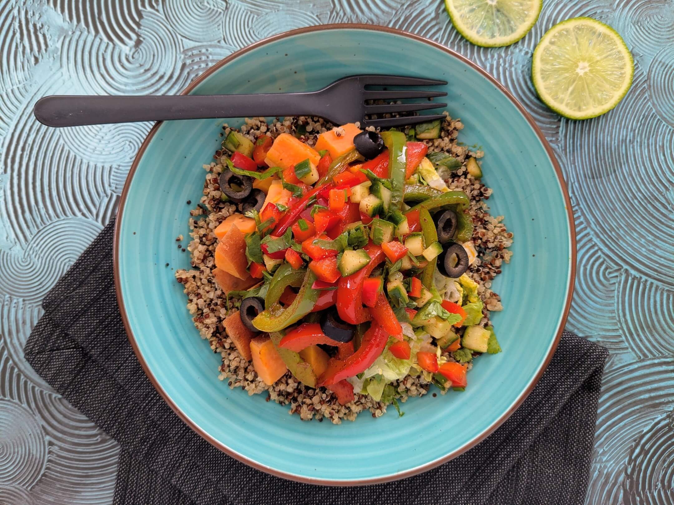 Fajita Quinoa Bowl with Cucumber Salsa 